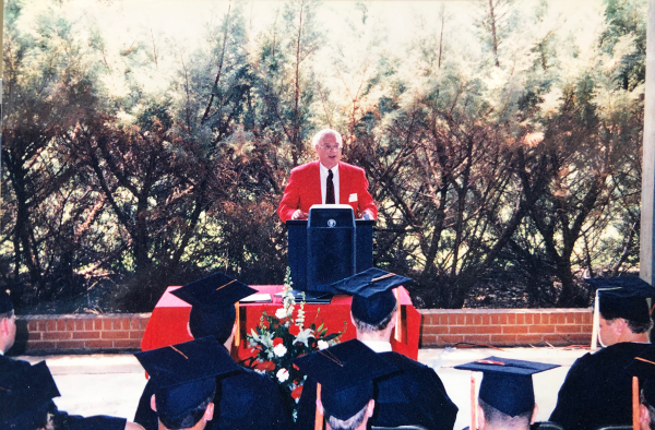 Dr. Jim Young addresses BAE graduates.